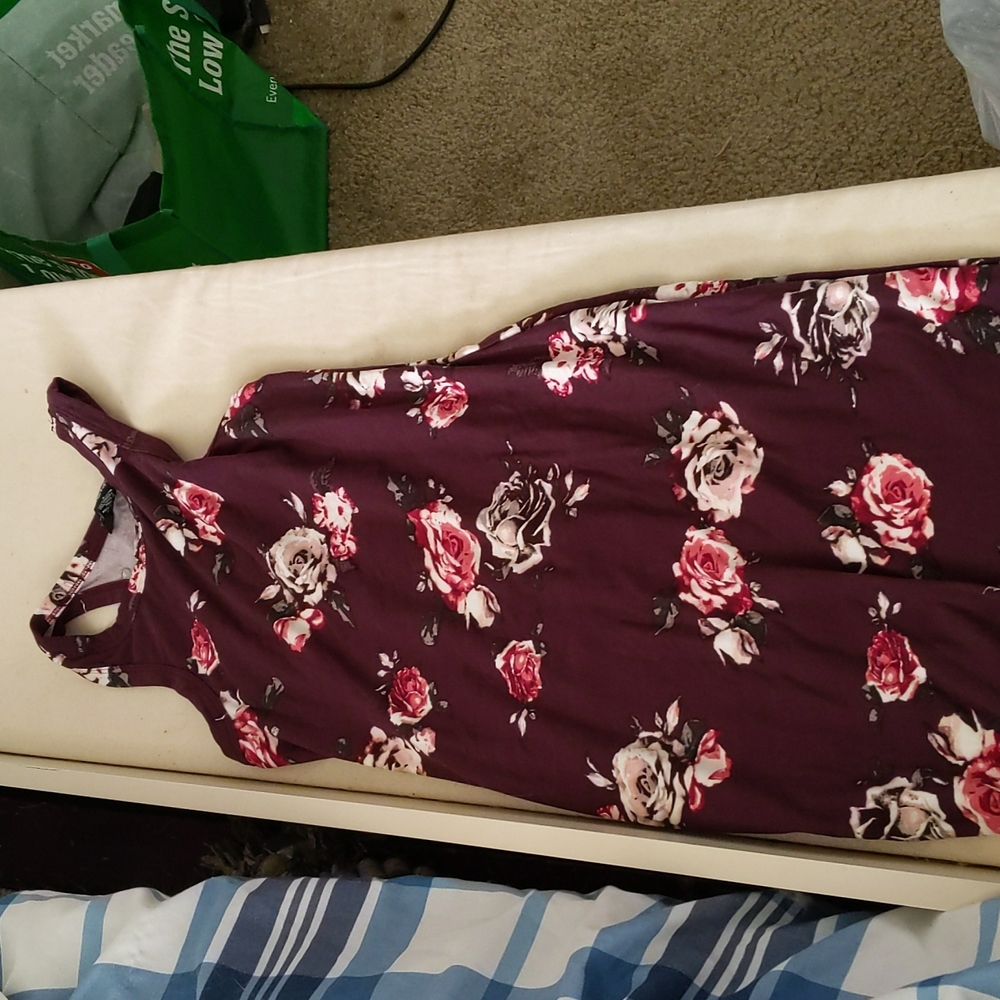 Justify dress size small